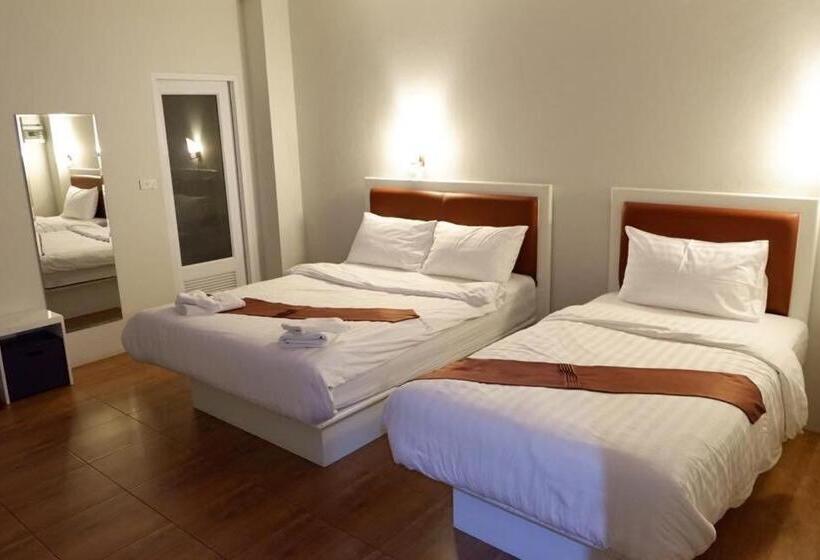 חדר דלוקס, Namthip Residence