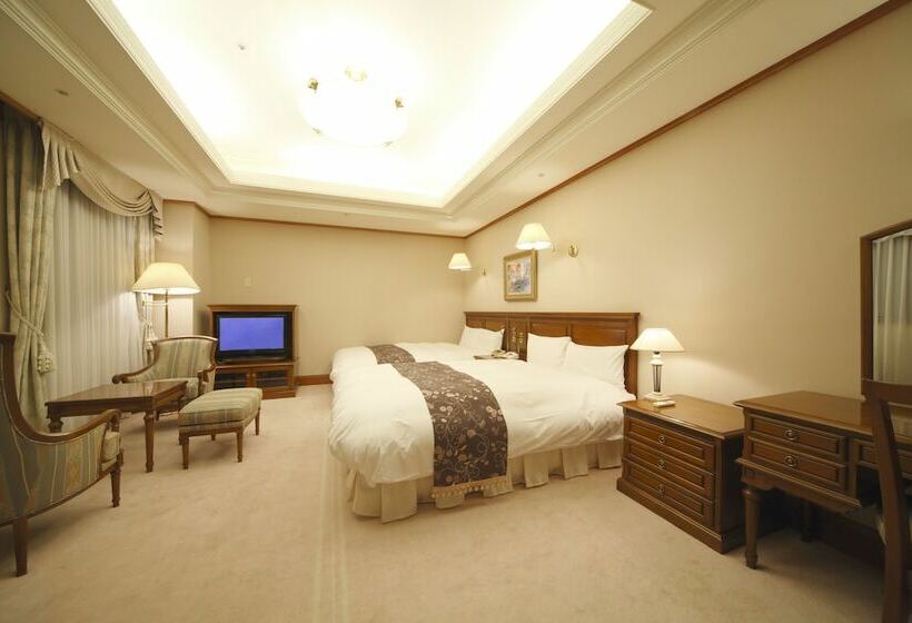 غرفة ديلوكس, Racine Shinmaebashi