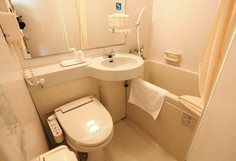 غرفة قياسية, Racine Shinmaebashi