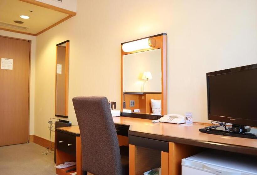 غرفة قياسية فردية, Racine Shinmaebashi