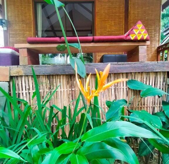 بانگلوی لوکس, Phoxay Ngam Resort