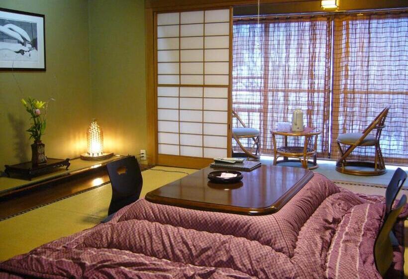 غرفة قياسية, Irorinoyado Ashina