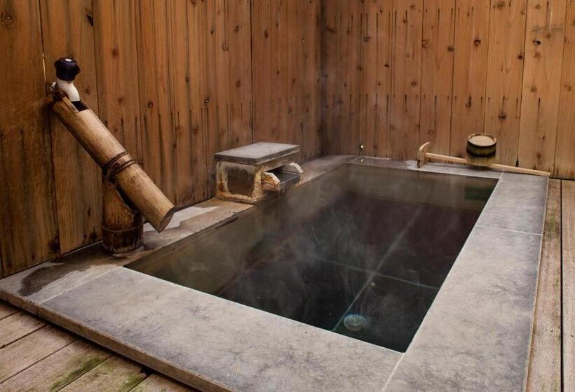 غرفة بريميوم, Matsuzakaya Honten