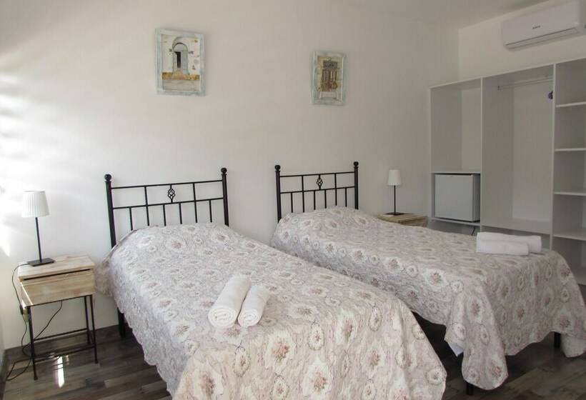 חדר סטנדרט, Sun Rays