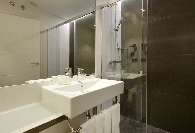 جناح, Arrizul Congress