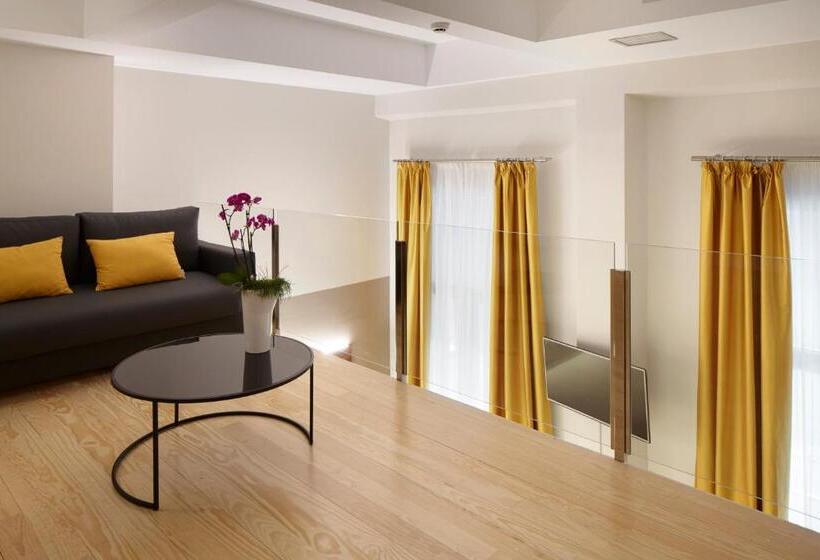 جناح دوبلكس, Arrizul Congress