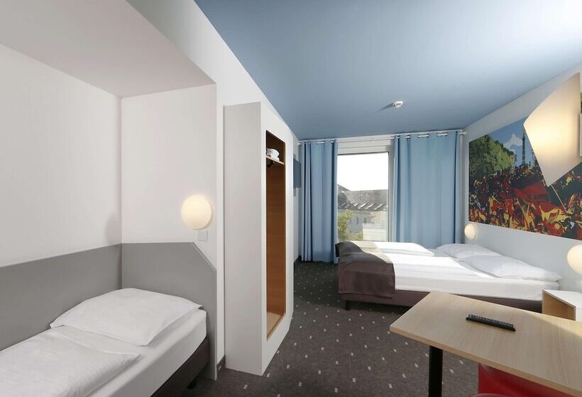 Номер Стандарт Трехместный, B&B Hotel Berlin Tiergarten