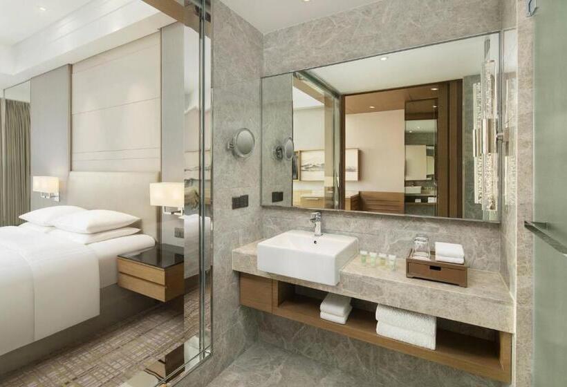 Номер Премиум, Courtyard By Marriott Xinchang