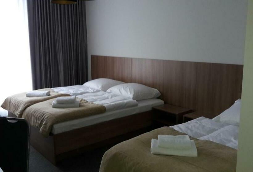 غرفة قياسية, Garden