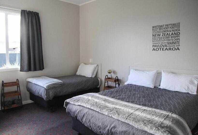 اتاق خانوادگی با سرویس بهداشتی مشترک, Hokitika Pioneer