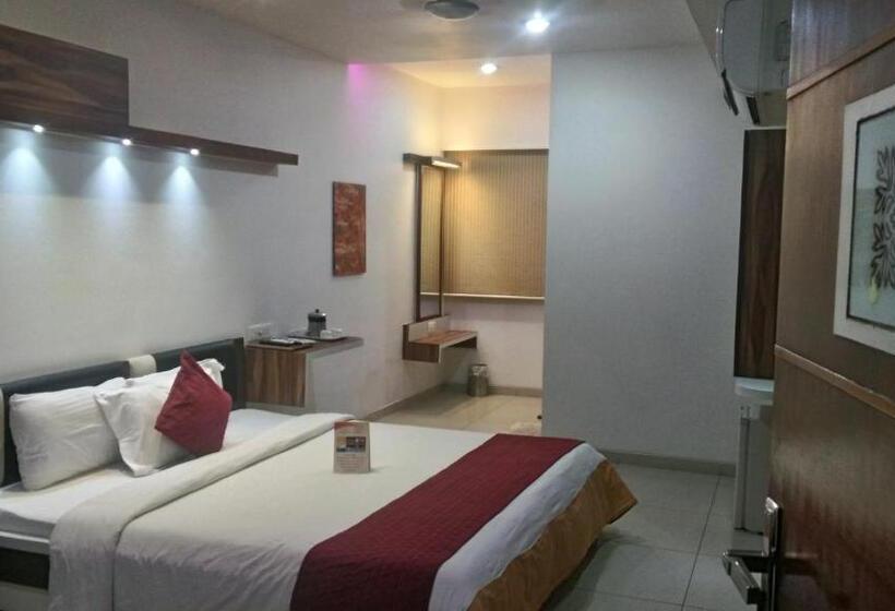 Quarto Estandar, Kalinga Lake View