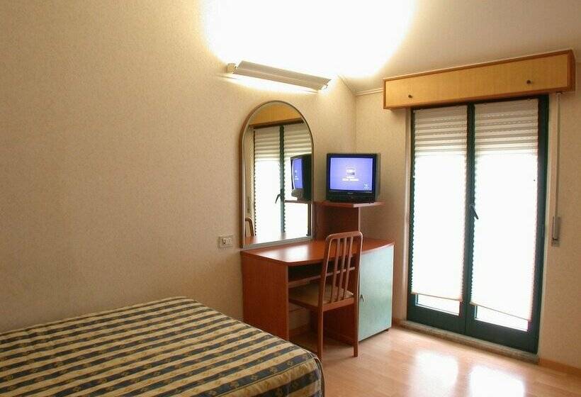 חדר יחיד קלאסי, La Pergola