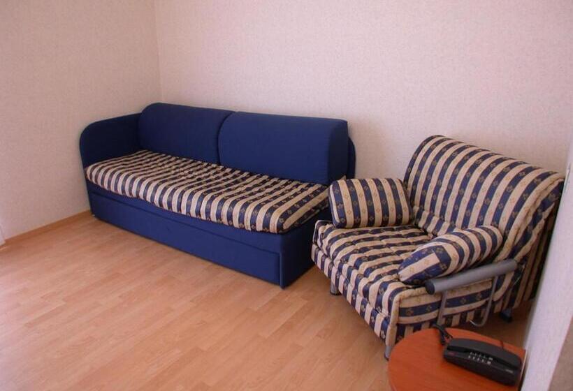 חדר יחיד קלאסי, La Pergola