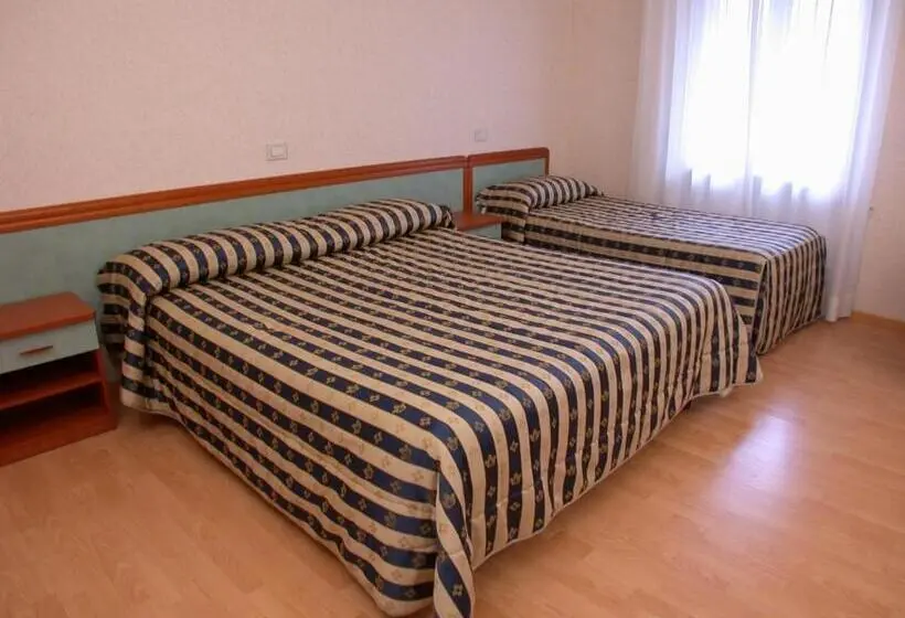Classic Kolmen Hengen Huone, La Pergola