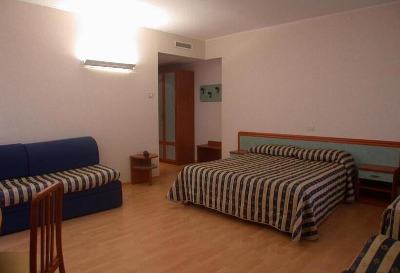 חדר סטנדרט לארבעה, La Pergola