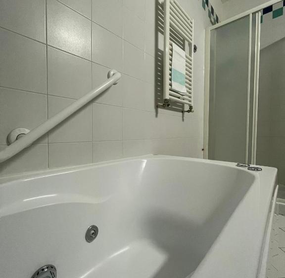 חדר סטנדרט לארבעה, La Pergola