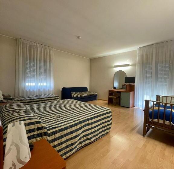 חדר סטנדרט לארבעה, La Pergola