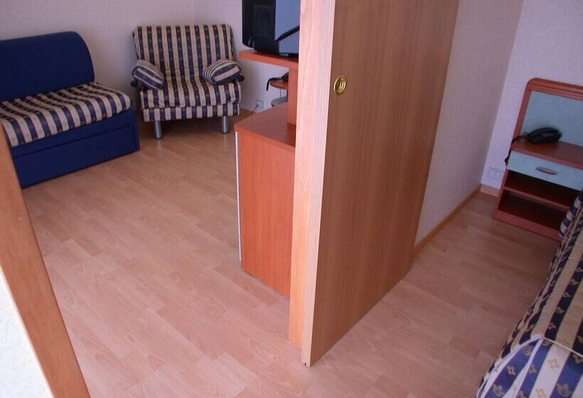 חדר סטנדרט לארבעה, La Pergola