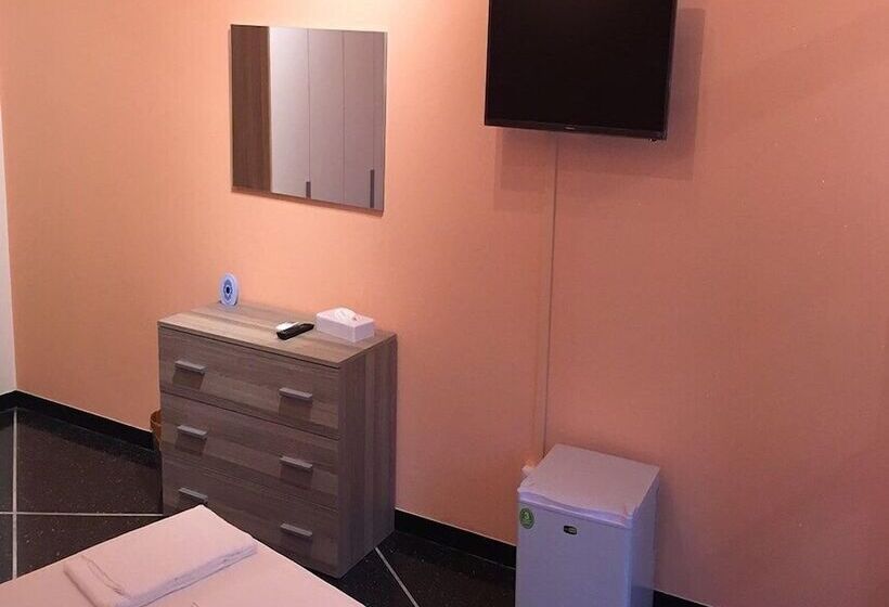 غرفة قياسية فردية, La Vela