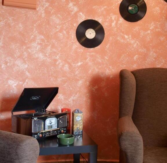 Номен Superior с Гидромассажем, Habitaciones Y Estudios  Hotel Posada De Cantabria   Terraza Panorámica  Gintonic Bar