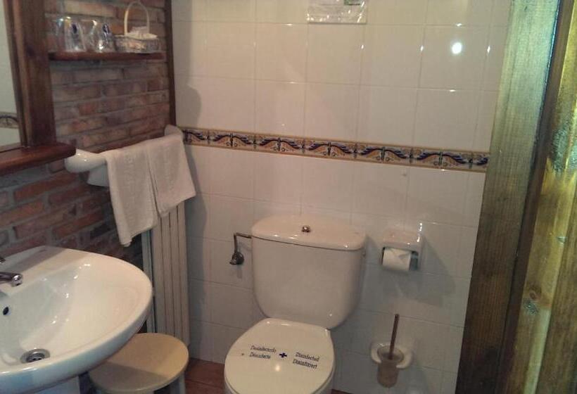 Пентхаус, Habitaciones Y Estudios  Hotel Posada De Cantabria   Terraza Panorámica  Gintonic Bar