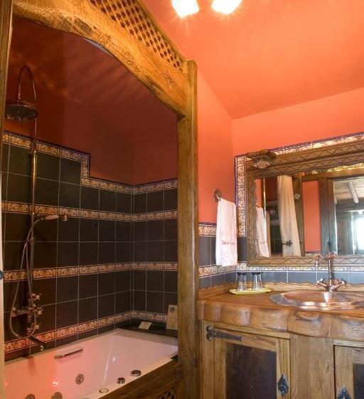 수피리어 룸, Prada A Tope   Palacio De Canedo