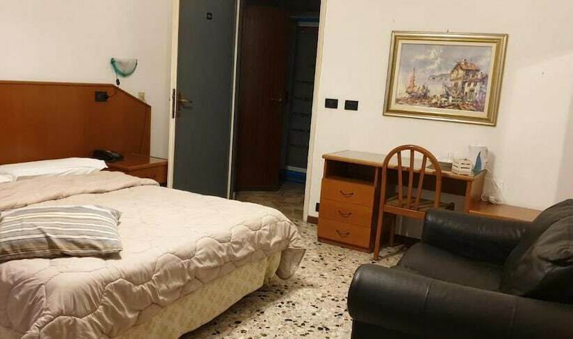 标准三人间, Ristorante Albergo Roma