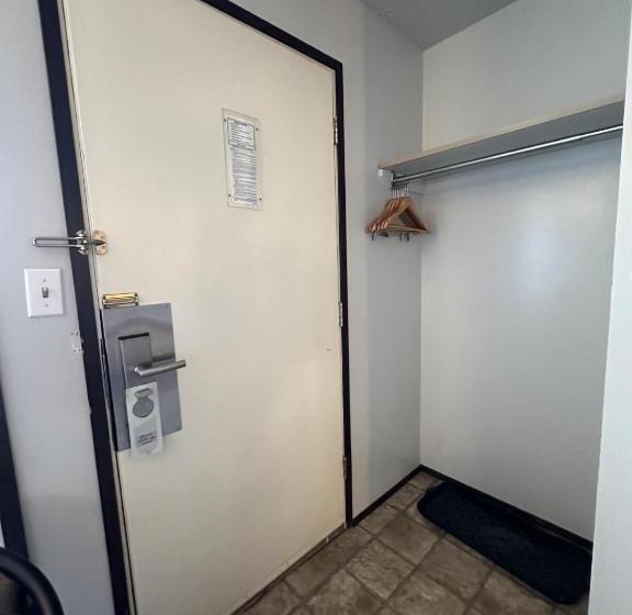 جناح, Howard Johnson By Wyndham Edson