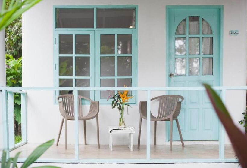 Family Suite, Indie Beach Bungalows