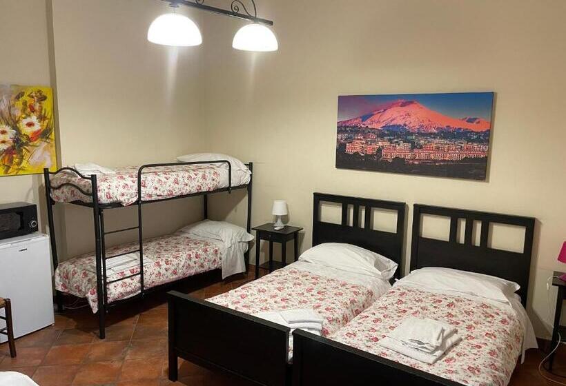 اتاق لوکس, B&b Etna Country