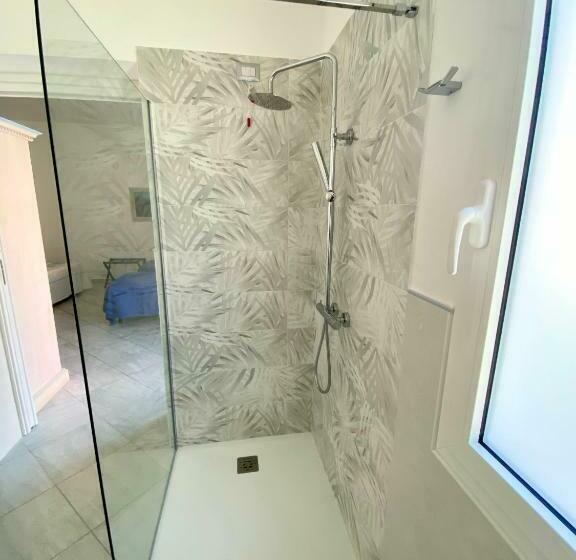 اتاق خانوادگی, Tigrillo Bed&breakfast