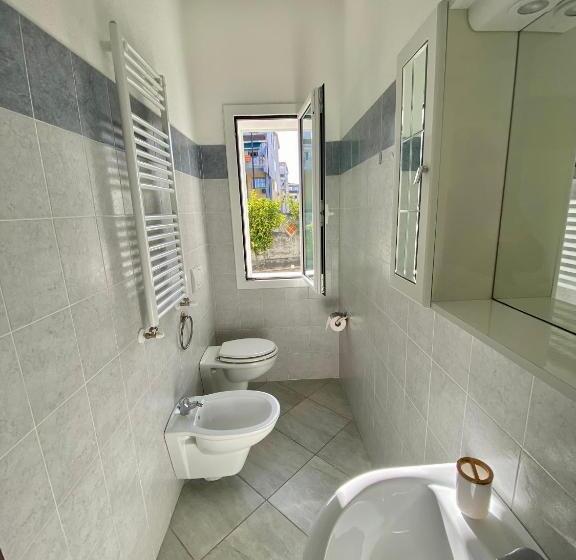 اتاق استاندارد, Tigrillo Bed&breakfast