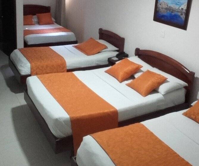 四人标准间, Center