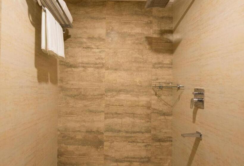 חדר דלוקס, Chenthur Park