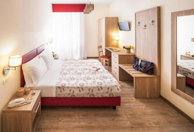 חדר סטנדרט עם מרפסת, Curtis Centrale