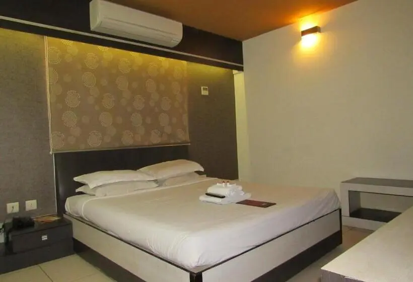 سوییت جونیور, Devis Grand