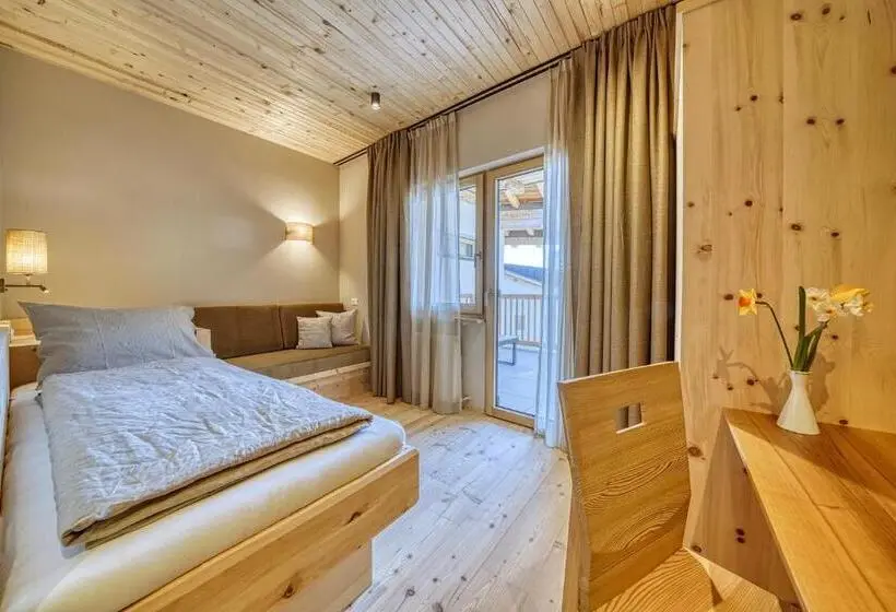 Standard Yhden Hengen Huone Parveke, Eco Bnb & Apartments Bründlerhof