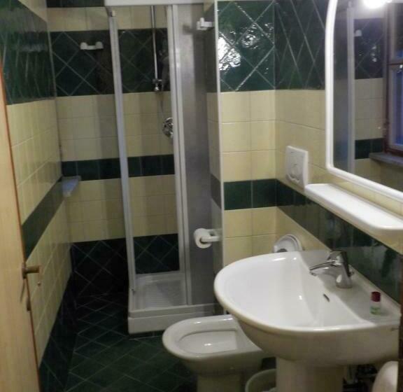 标准单人间, Le Pleiadi