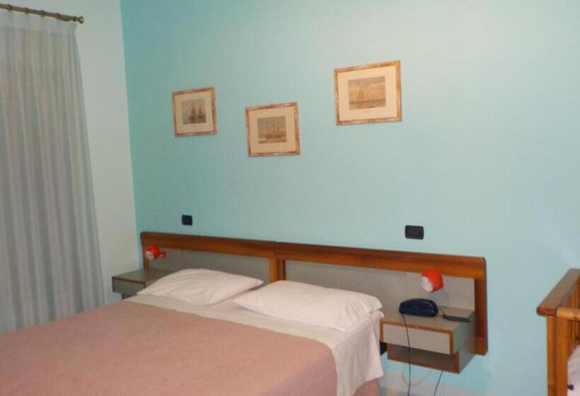 带阳台的三人标准间, Le Pleiadi