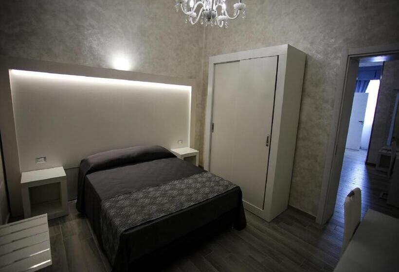 수피리어 패밀리 룸, Paladini