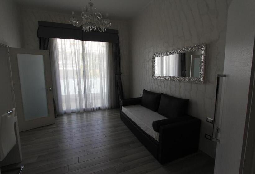 수피리어 패밀리 룸, Paladini