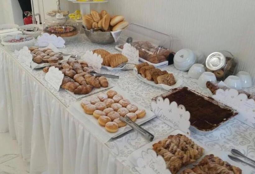 디럭스 트리플 룸, Paladini