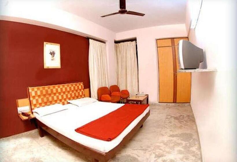 Номер Deluxe, Rahi Inn