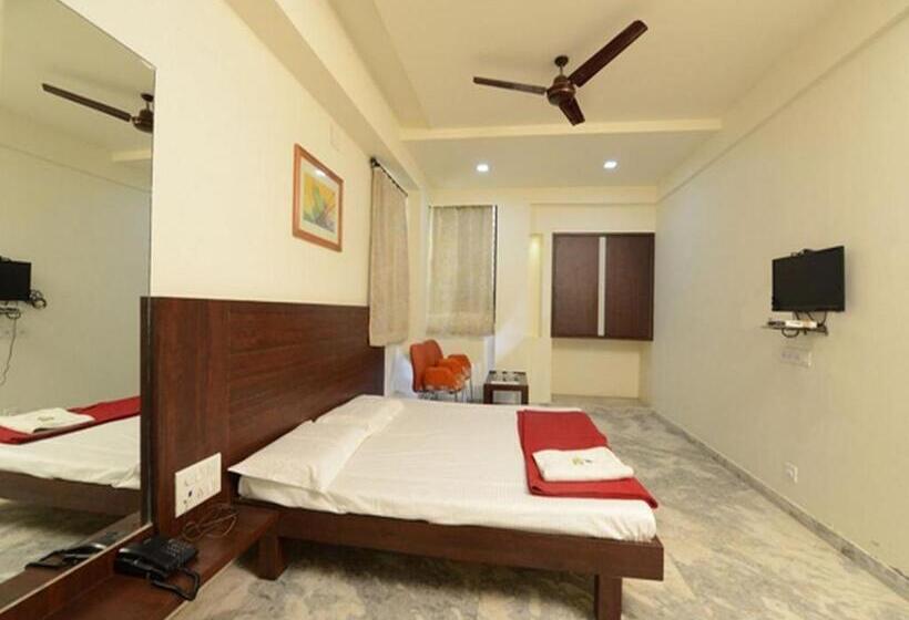 חדר דלוקס, Rahi Inn