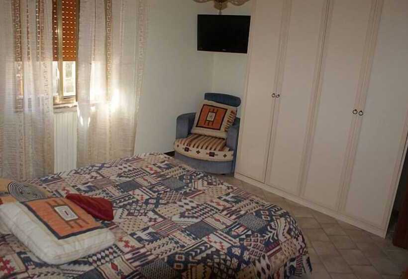 חדר סטנדרט לארבעה, B&b By Filomena