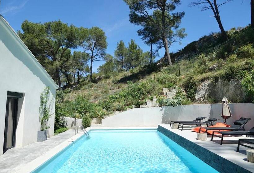 Номер Стандарт с Балконом, Arty Provence, Piscine Chauffée