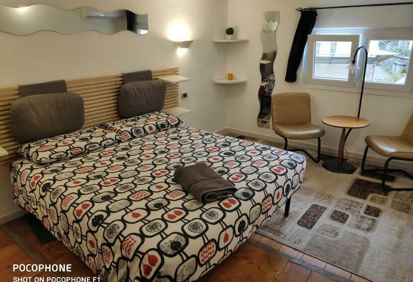 اتاق استاندارد, Posada Verona Hedge