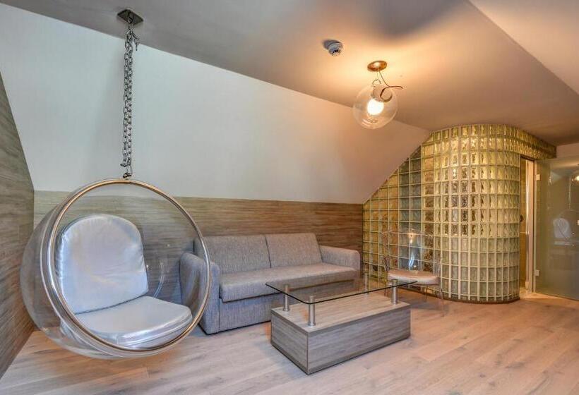 סוויטת ג'וניור, Amenity Hotel & Resort špindlerův Mlýn