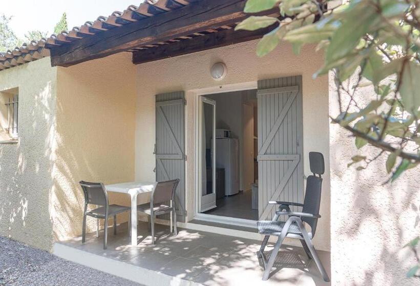 إستوديو قياسى, Domaine La Tour Carrée