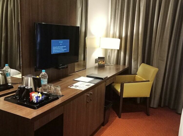 Номер Deluxe, Fidalgo